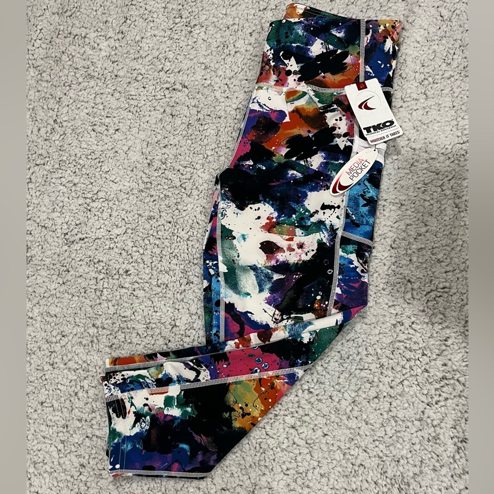 TKO - Abstract Paint Print - Side Pocket - Capri Leggings - XL